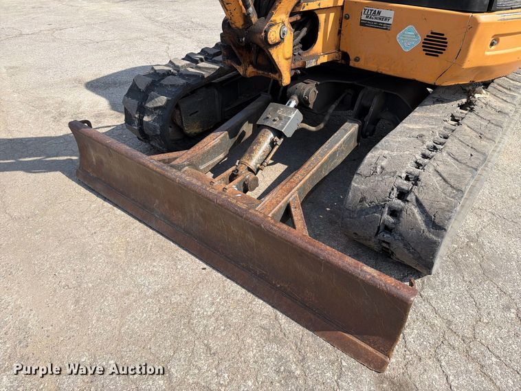 image for item FT6409 2012 Case CX50B mini excavator