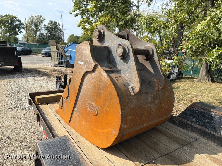 image for item FT6410 Strickland CX 350 excavator bucket