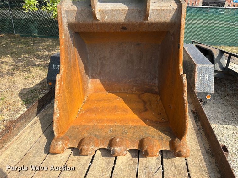 image for item FT6410 Strickland CX 350 excavator bucket