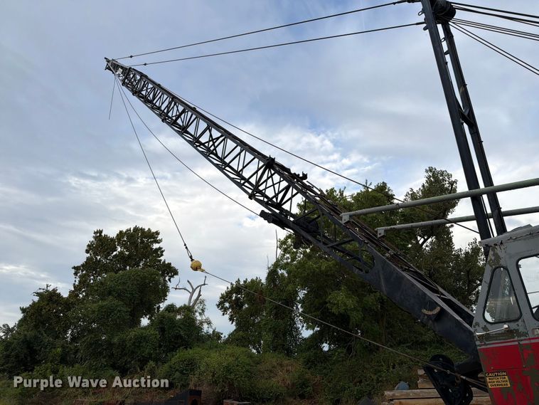 image for item FT6411 1981 Link-Belt LS-318 crane
