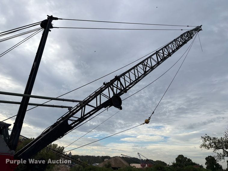 image for item FT6411 1981 Link-Belt LS-318 crane