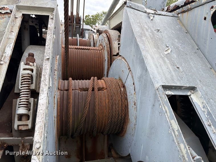 image for item FT6411 1981 Link-Belt LS-318 crane