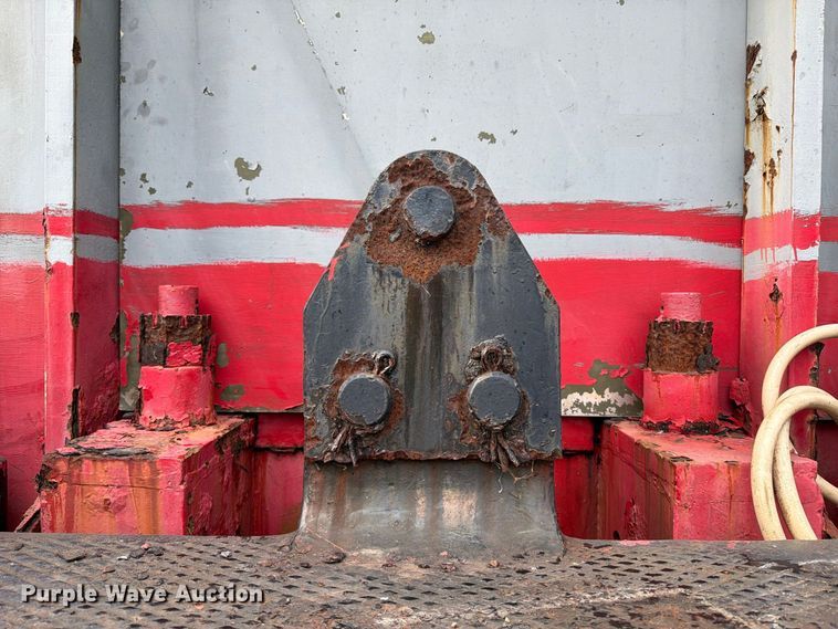 image for item FT6411 1981 Link-Belt LS-318 crane