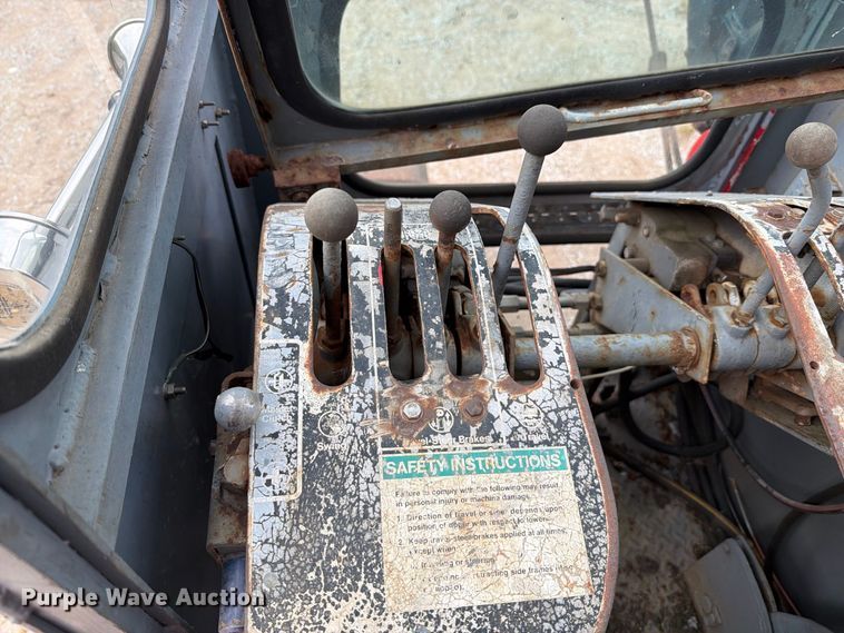image for item FT6411 1981 Link-Belt LS-318 crane
