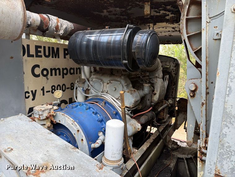 image for item FT6411 1981 Link-Belt LS-318 crane