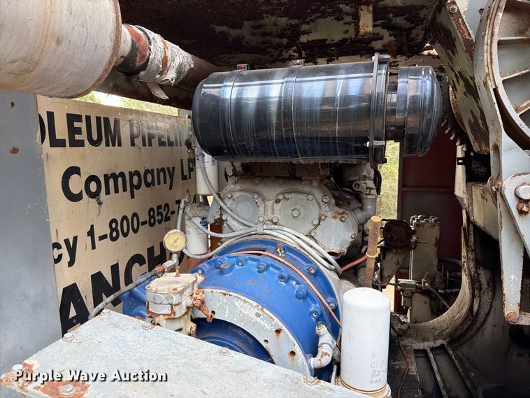 image for item FT6411 1981 Link-Belt LS-318 crane