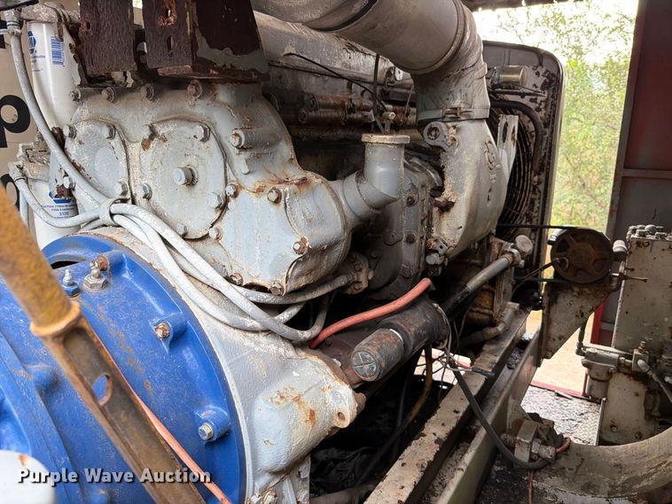 image for item FT6411 1981 Link-Belt LS-318 crane