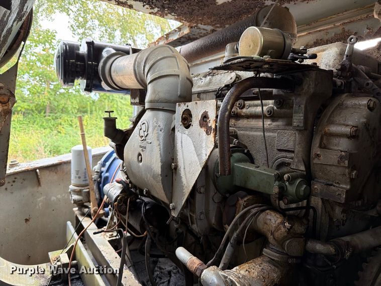 image for item FT6411 1981 Link-Belt LS-318 crane