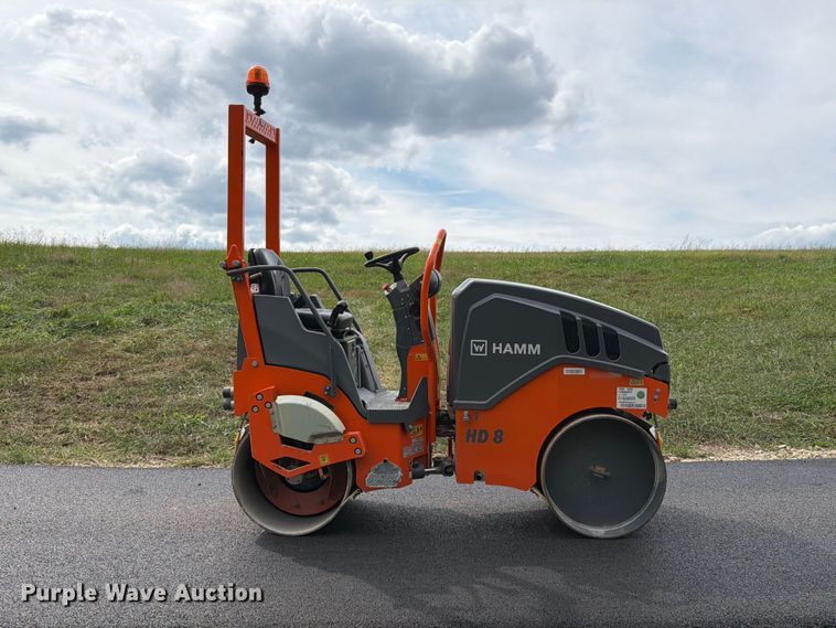 image for item FT6417 2021 Hamm HD8 double drum vibratory roller