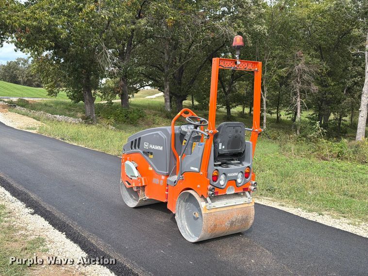 image for item FT6417 2021 Hamm HD8 double drum vibratory roller