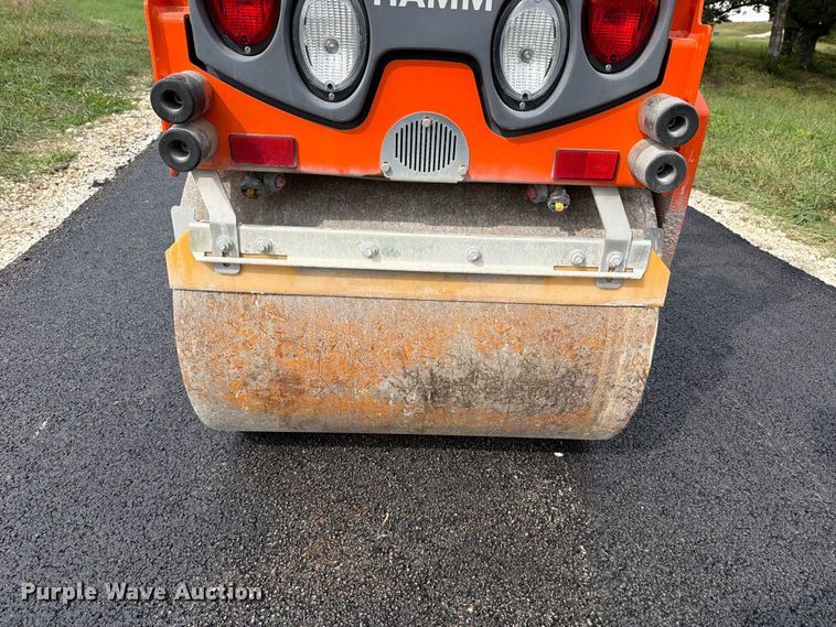 image for item FT6417 2021 Hamm HD8 double drum vibratory roller