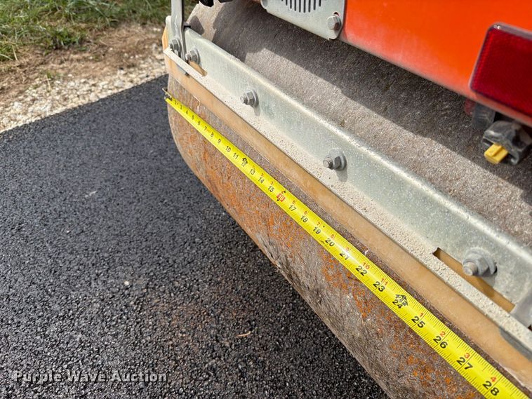 image for item FT6417 2021 Hamm HD8 double drum vibratory roller