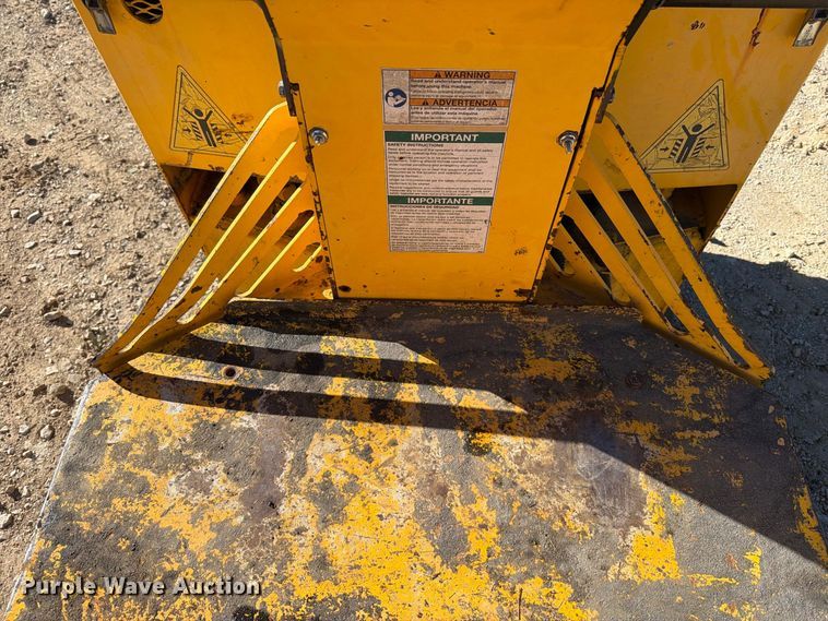 image for item FT6428 Stone WP4100 double drum vibratory roller