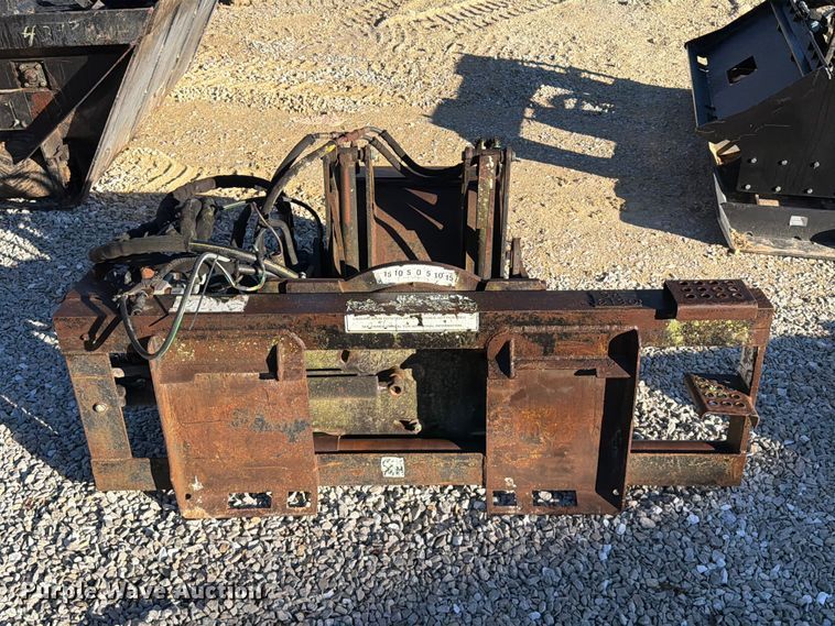 image for item FT6430 John Deere CP18 skid steer cold planer
