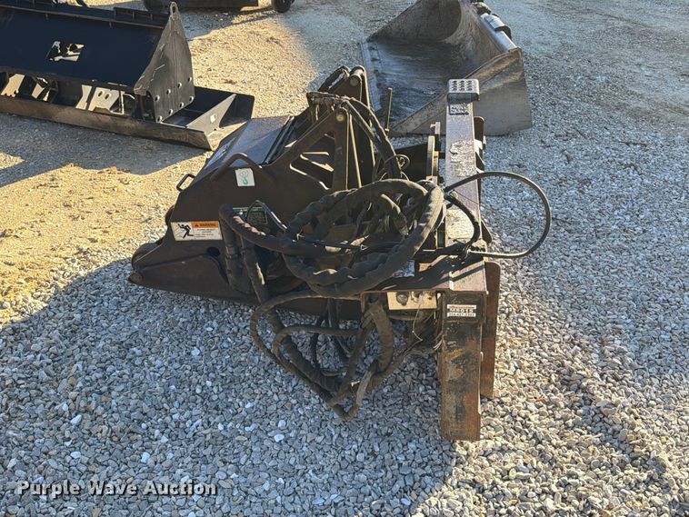 image for item FT6430 John Deere CP18 skid steer cold planer