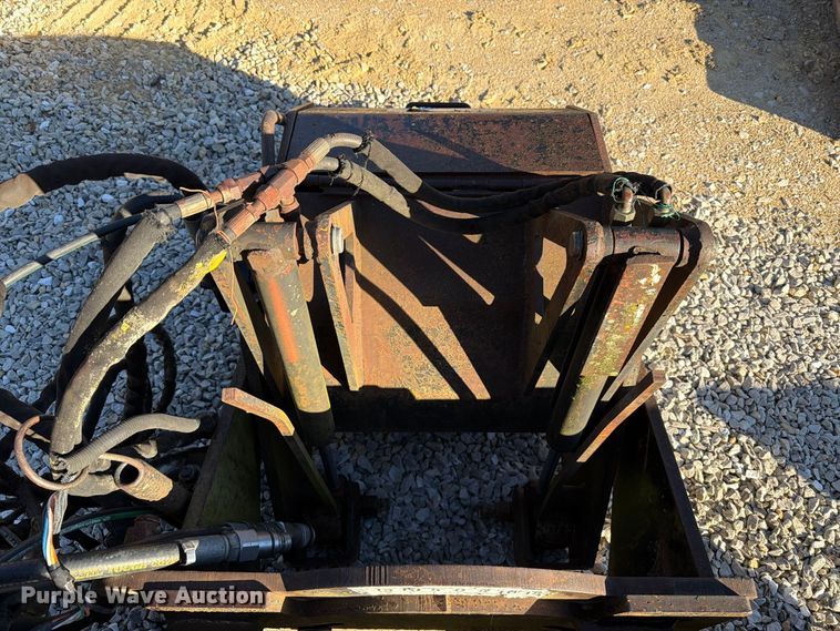 image for item FT6430 John Deere CP18 skid steer cold planer