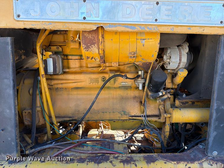 image for item FT6432 1968 John Deere 570 motor grader