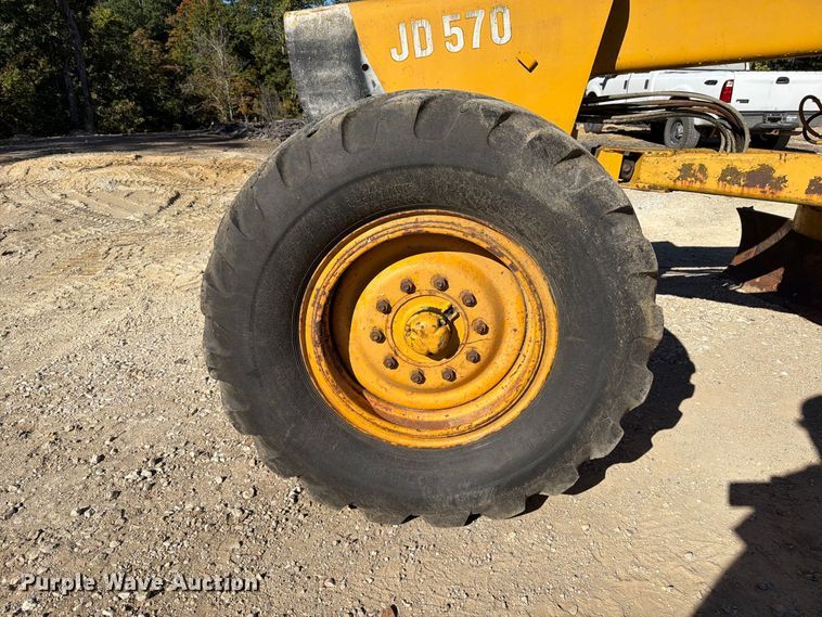 image for item FT6432 1968 John Deere 570 motor grader