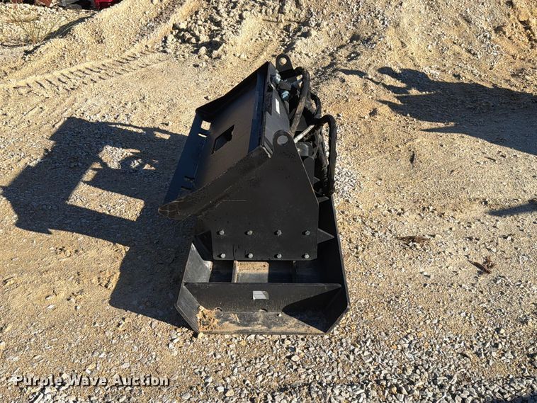 image for item FT6434 Skid steer vibratory plate compactor