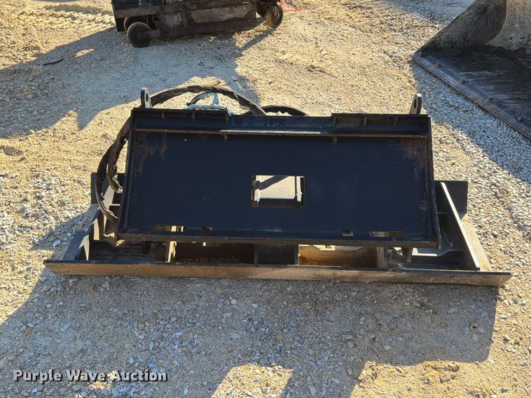 image for item FT6434 Skid steer vibratory plate compactor