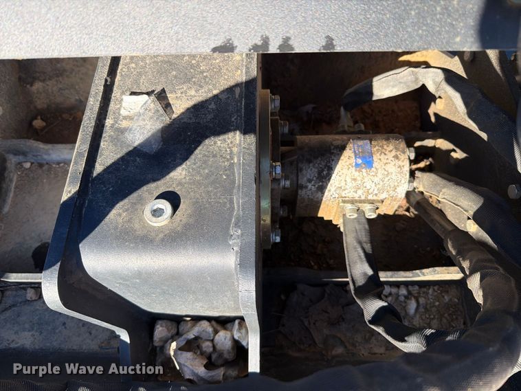 image for item FT6434 Skid steer vibratory plate compactor