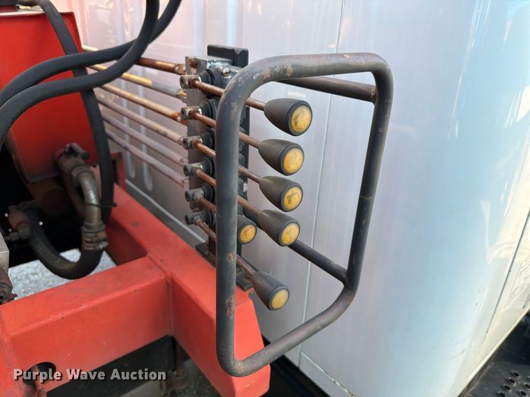 image for item FT6461 1998 International 4700 LPX flatbed truck
