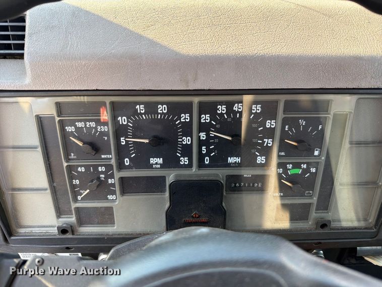 image for item FT6461 1998 International 4700 LPX flatbed truck