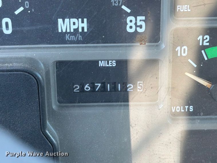 image for item FT6461 1998 International 4700 LPX flatbed truck