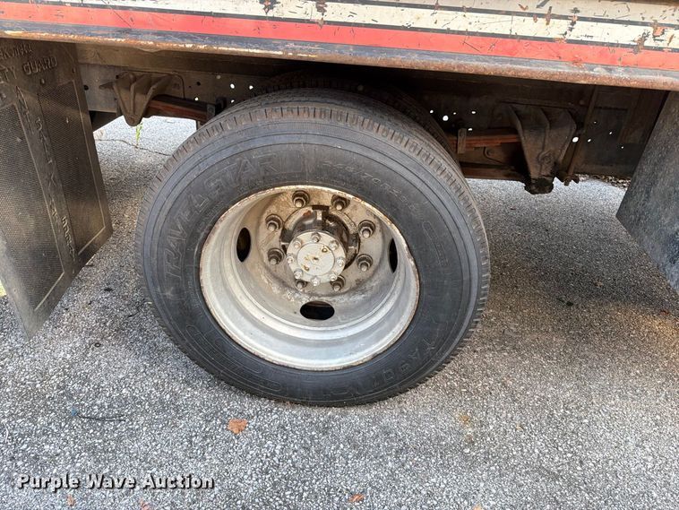 image for item FT6461 1998 International 4700 LPX flatbed truck