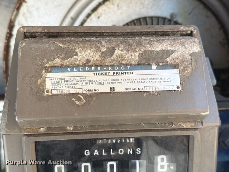 image for item FT6463 2001 International 4700 fuel truck