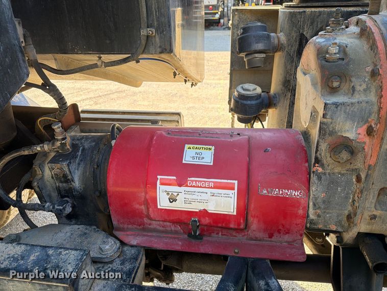 image for item FT6465 1996 Volvo WG vacuum truck