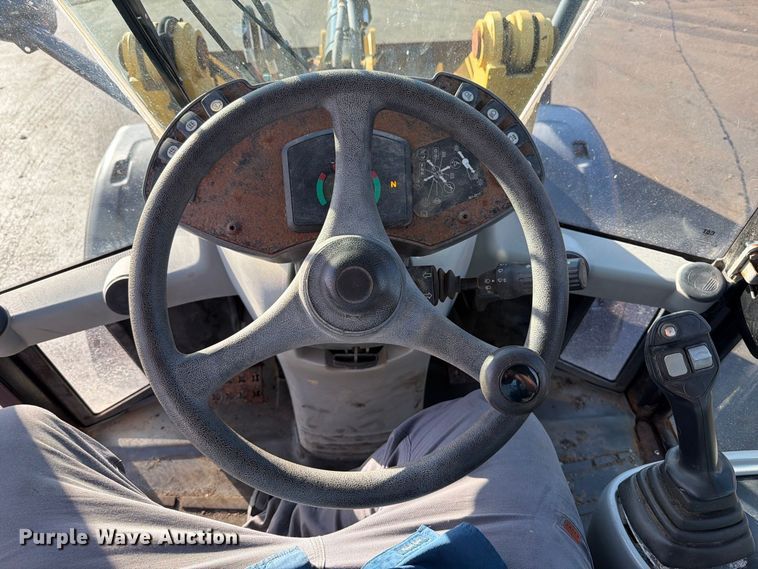 image for item FT6466 2014 Caterpillar 906H2 wheel loader