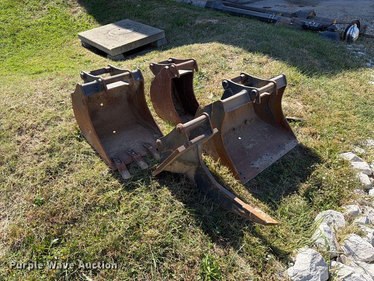 image for item FT6468 2023 Case CX42D mini excavator