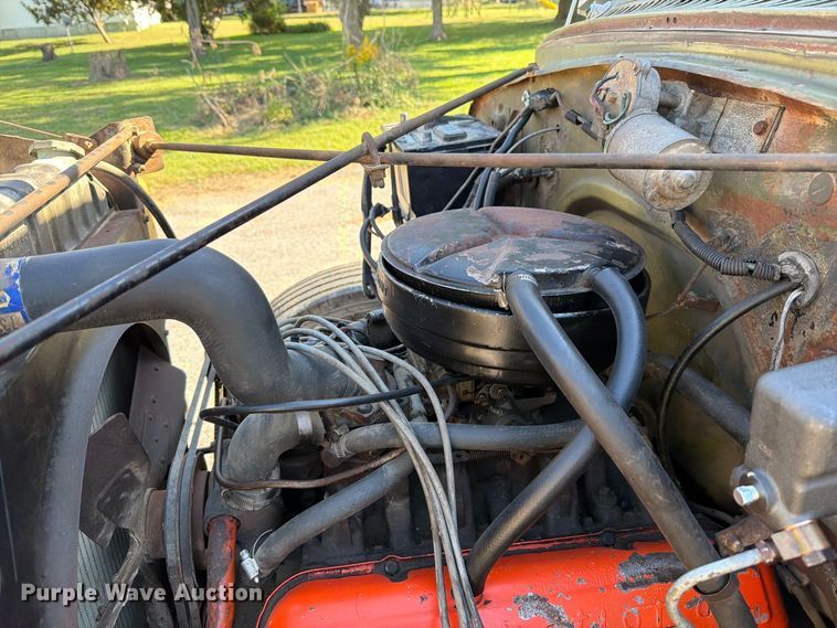 image for item FT6471 1973 International Loadstar 1600 dump flatbed truck