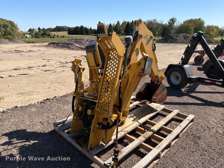 image for item FT6850 Vermeer B550 backhoe