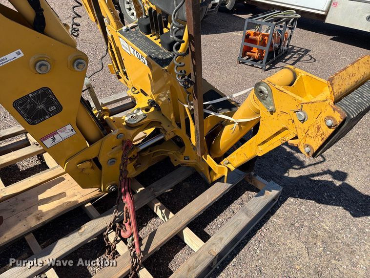image for item FT6850 Vermeer B550 backhoe