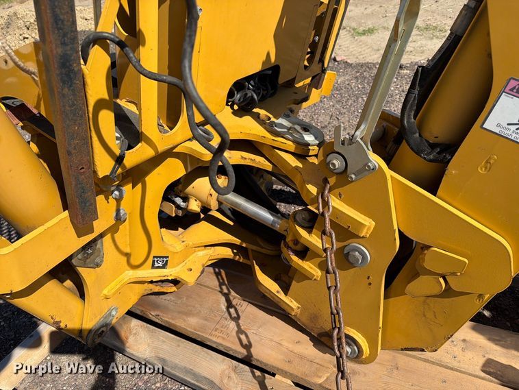 image for item FT6850 Vermeer B550 backhoe