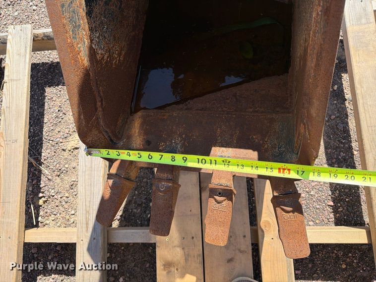 image for item FT6850 Vermeer B550 backhoe