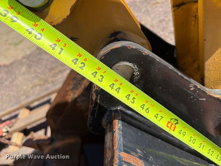 image for item FT6850 Vermeer B550 backhoe