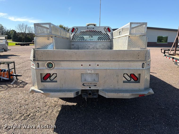 image for item FT6852 2016 Chevrolet Silverado 3500HD Crew Cab pickup truck