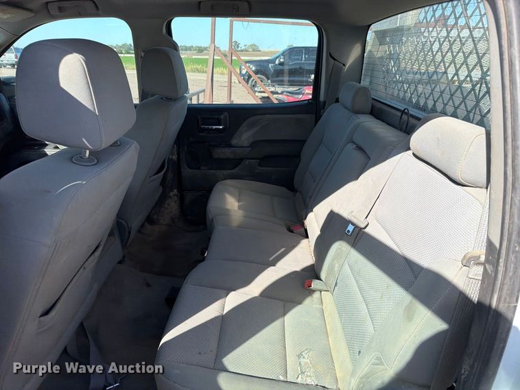 image for item FT6852 2016 Chevrolet Silverado 3500HD Crew Cab pickup truck