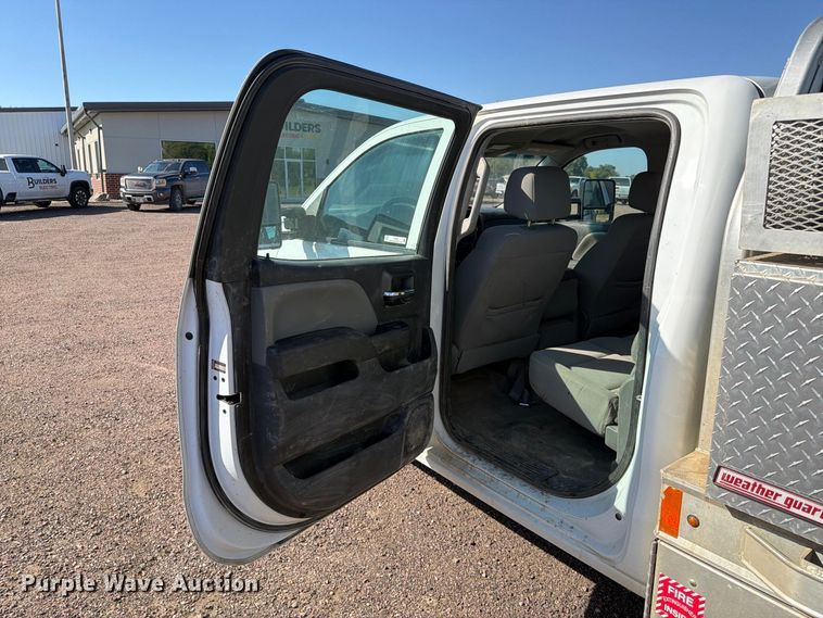 image for item FT6852 2016 Chevrolet Silverado 3500HD Crew Cab pickup truck