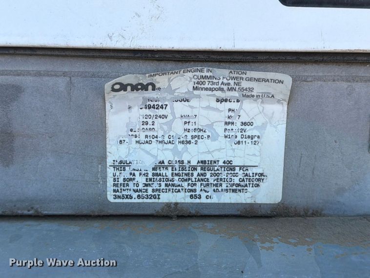 image for item FT6853 2003 Chevrolet Silverado 3500 utility bed pickup truck