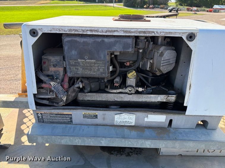 image for item FT6853 2003 Chevrolet Silverado 3500 utility bed pickup truck