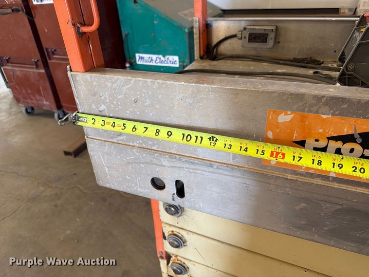 image for item FT6861 2005 JLG 2630ES scissor lift