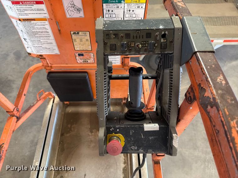 image for item FT6861 2005 JLG 2630ES scissor lift