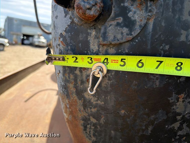 image for item FT6864 1990 International 4700 tank truck