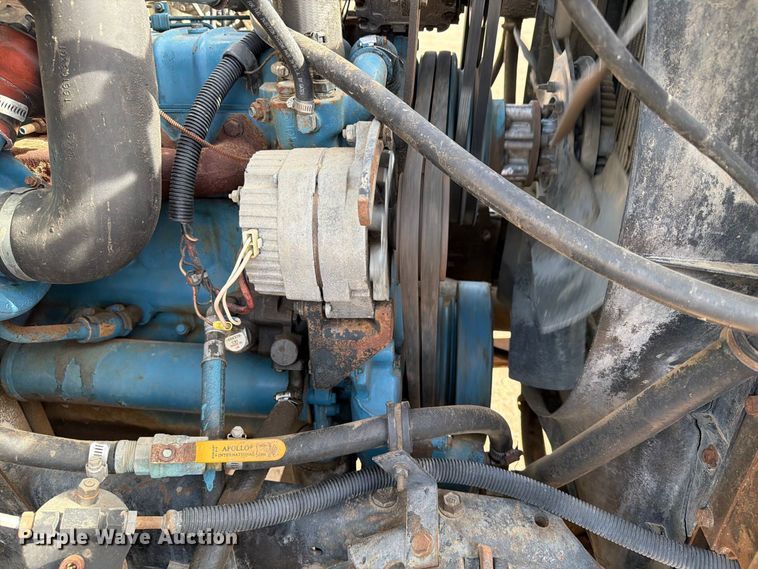 image for item FT6864 1990 International 4700 tank truck