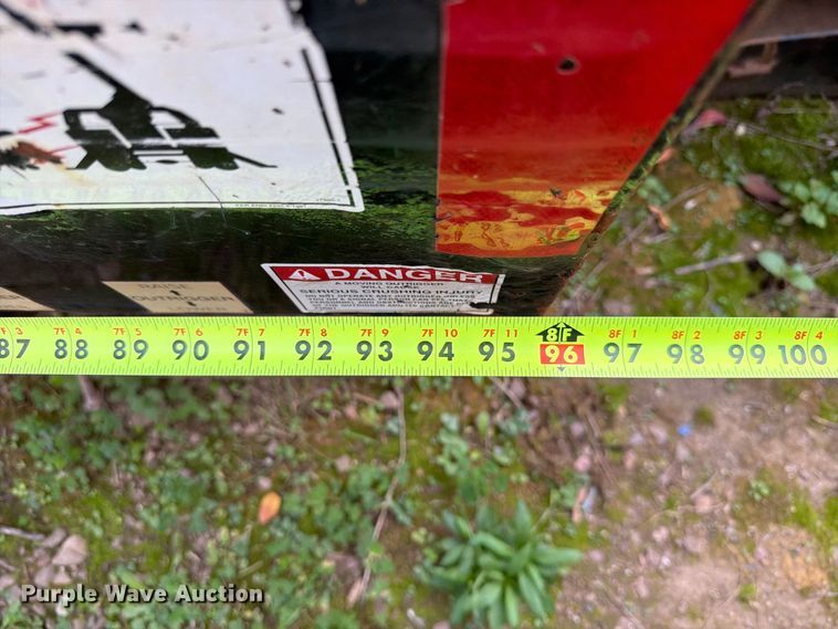 image for item FT6867 2002 Versalift VXD-47 digger derrick truck bed