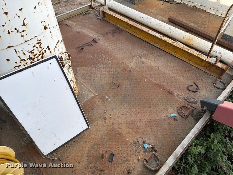 image for item FT6867 2002 Versalift VXD-47 digger derrick truck bed